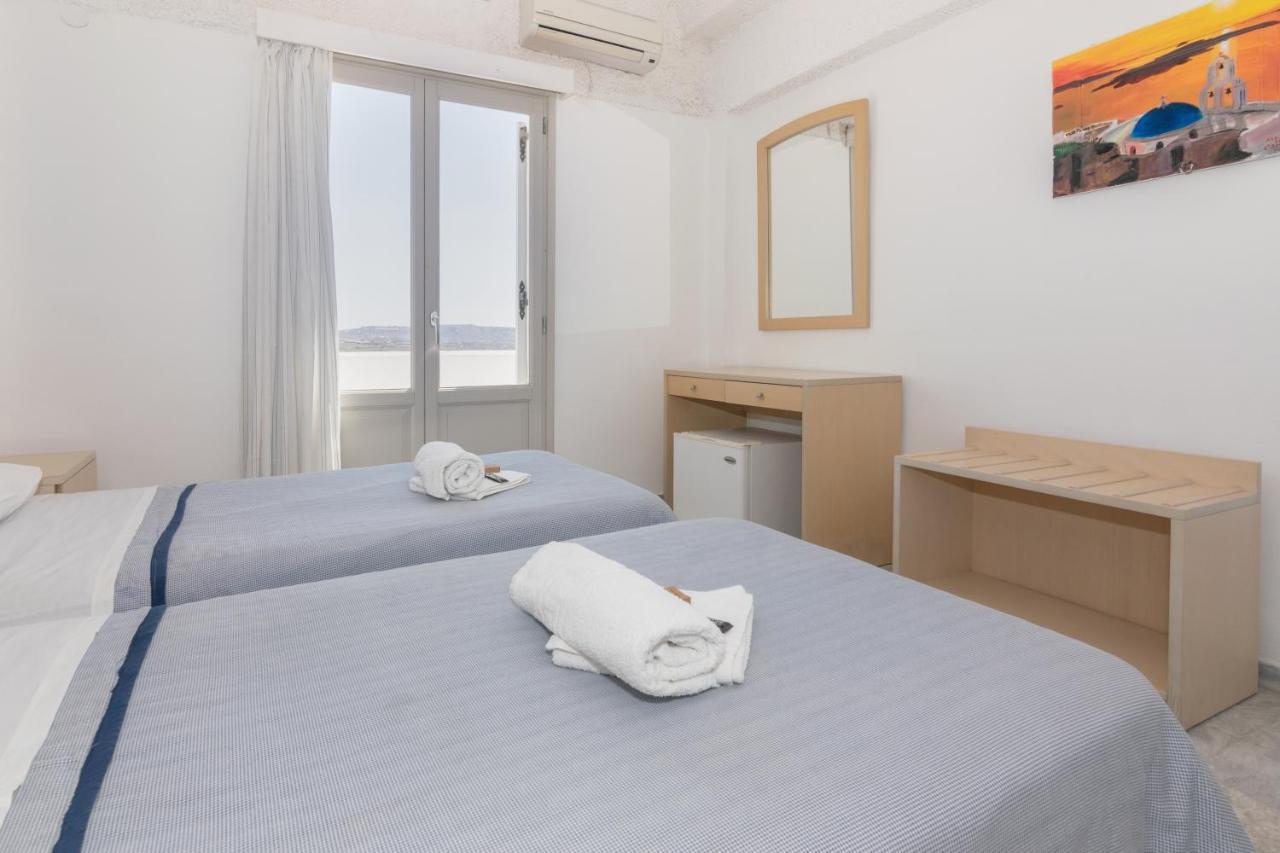 Carlos Pension Akrotiri  Exterior photo